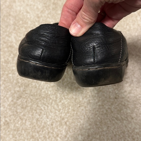 Clarks Womens Comfy Black Ashland Leather Slip on Loafers Size 9.5 - Picture 4 of 10